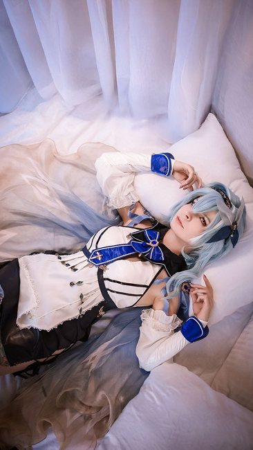 Eula cosplay